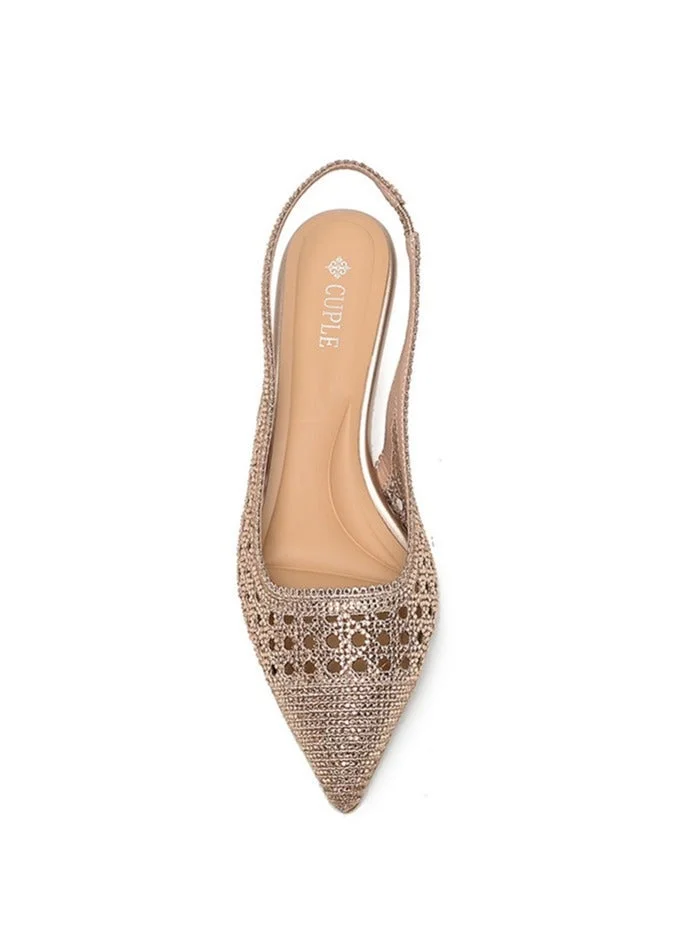 كابلي حذاء سلينجباك بمقدمة مدببة وكعب متوسط وتصميم يشبه الدانتيل